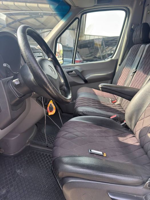 Mercedes Benz Sprinter