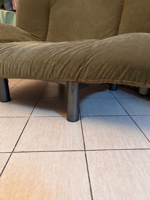 Продается комплект Диван + 2 Кресла Б/У! Удобные! Стильные!