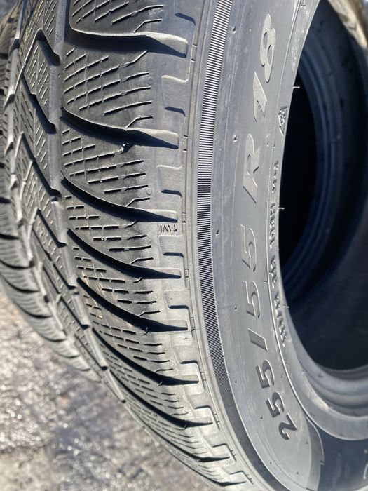 Шинв 255/55/18 комплект бу пирелли