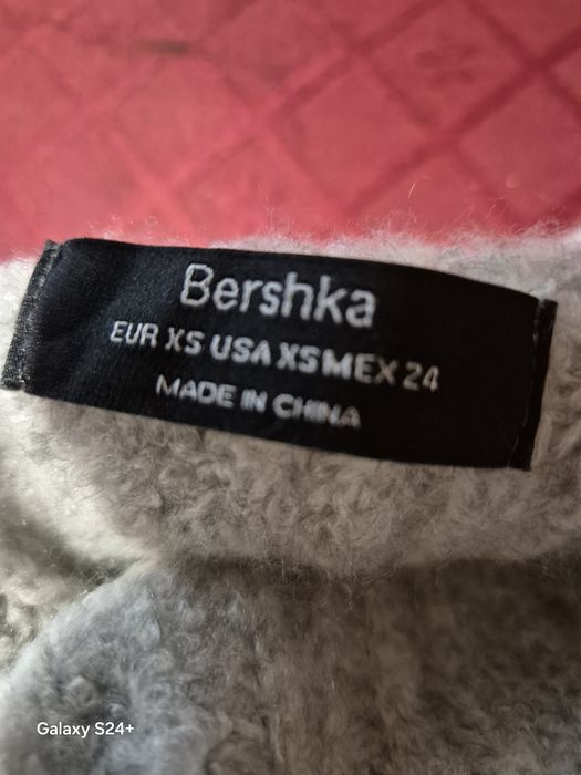 Pulover gri Bershka