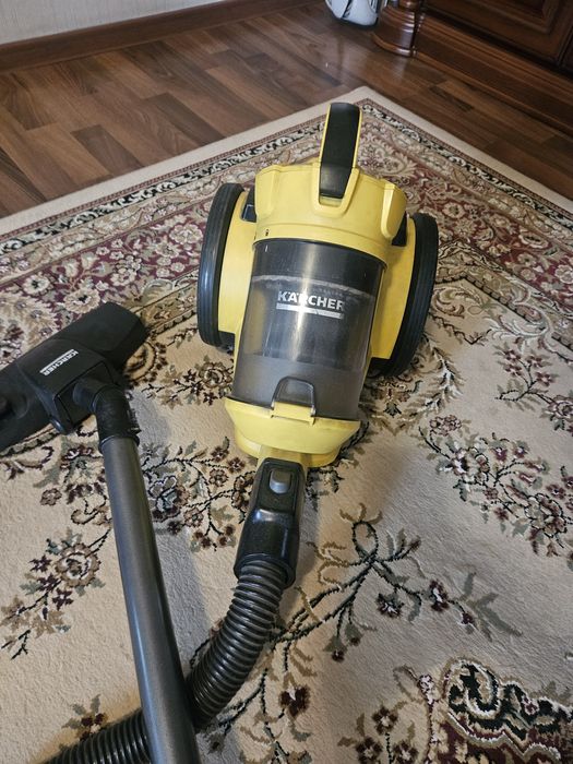 Пылесос Karcher V.C 3