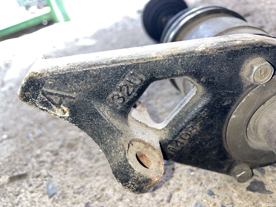 Передний приводной,польностью в сборке