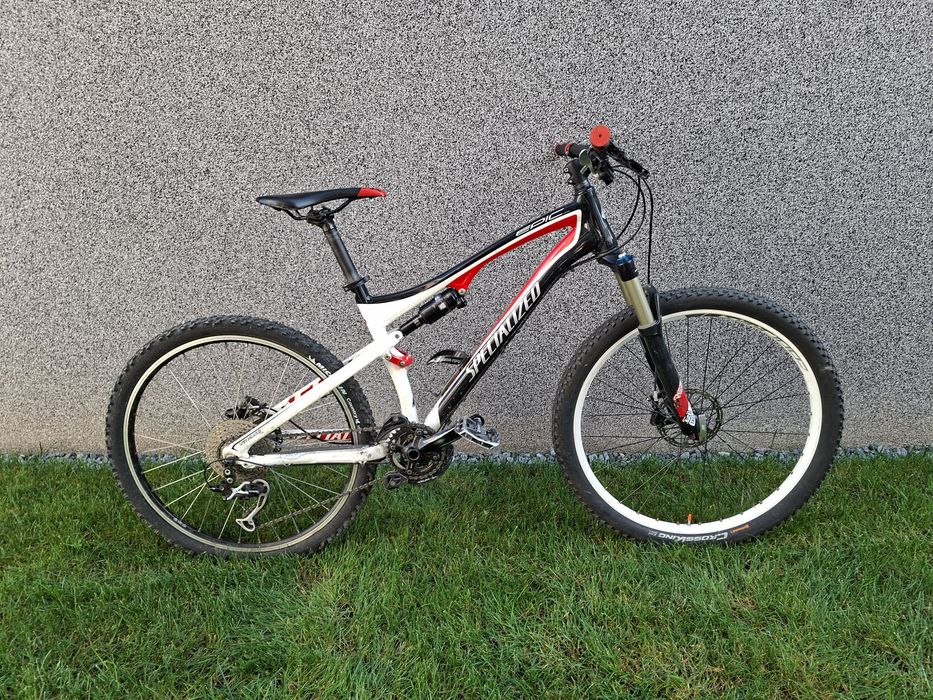 Vând bicicletă SPECIALIZED comp 26" Full suspension/frâne hidraulice