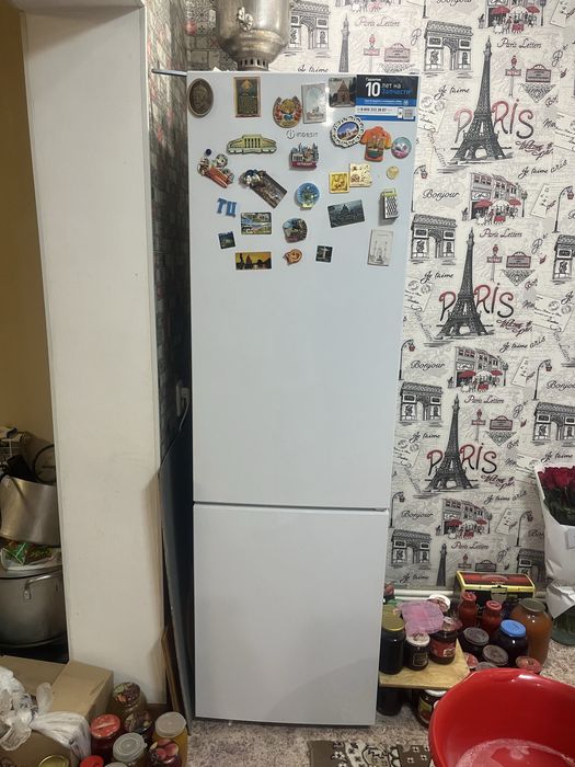 Продам холодильник Indesit