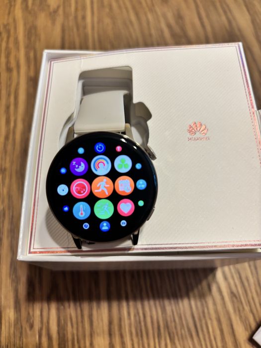 Смарт часовник huawei gt 3 42mm