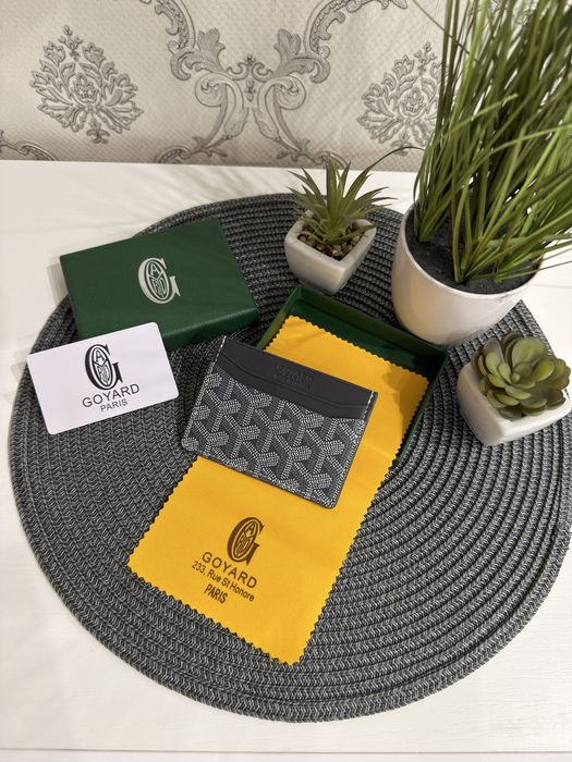 Goyard Cardholder(Authentic)