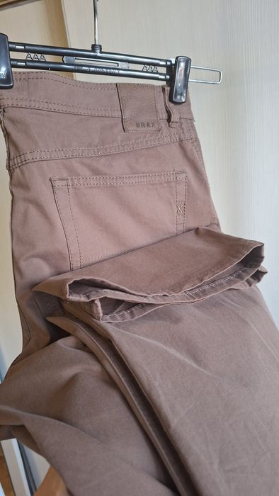 Шоколадные слаксы от Brax