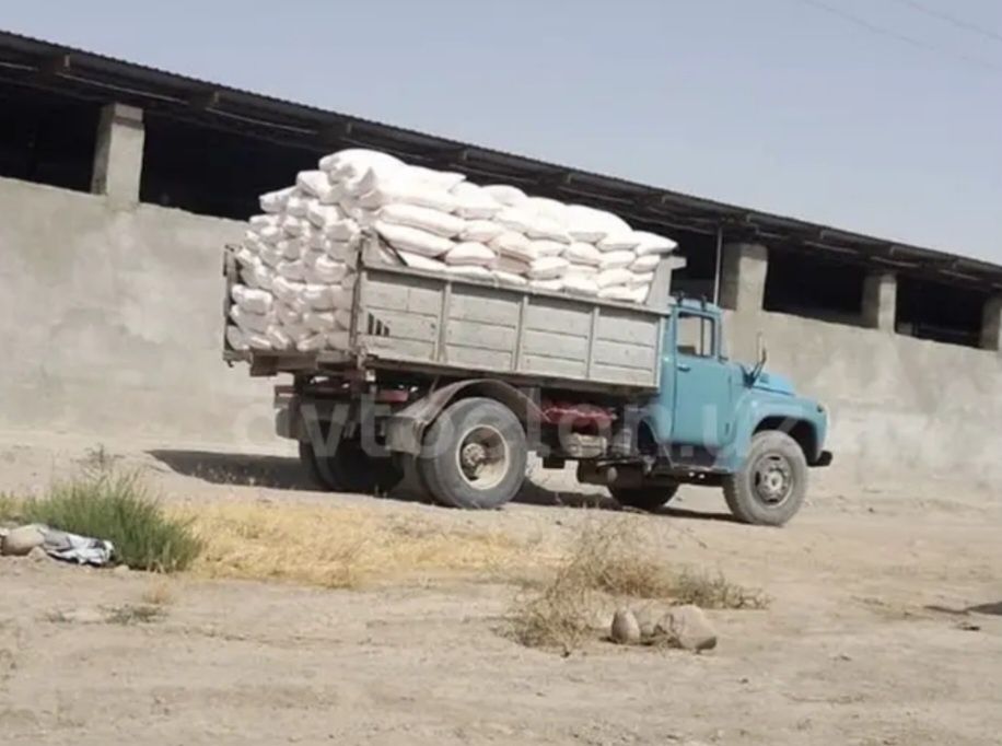 Zil 130 sotiladi kelishilgan narxda