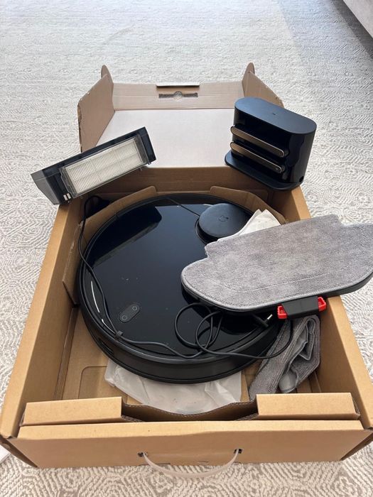 Продам Mi Robot Vacuum-Mop P