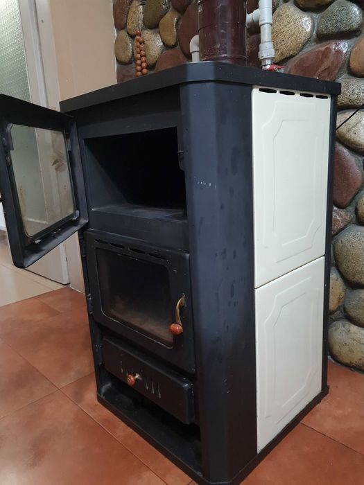 Камина с фурна Прити 15+5kW, + водна помпа