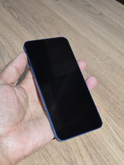 Samsung S25  12/256gb