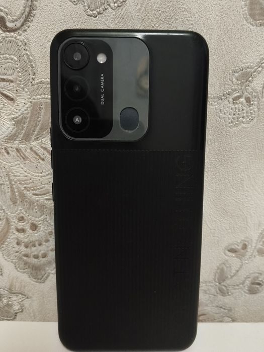 Tecno spark 8c 4+3gb/128