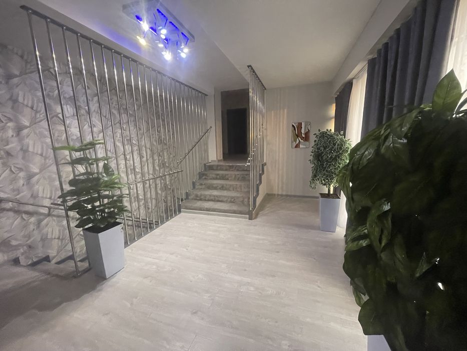 Продается  загородный евро дом - дача. 8 соток 30 мин от ташкента .