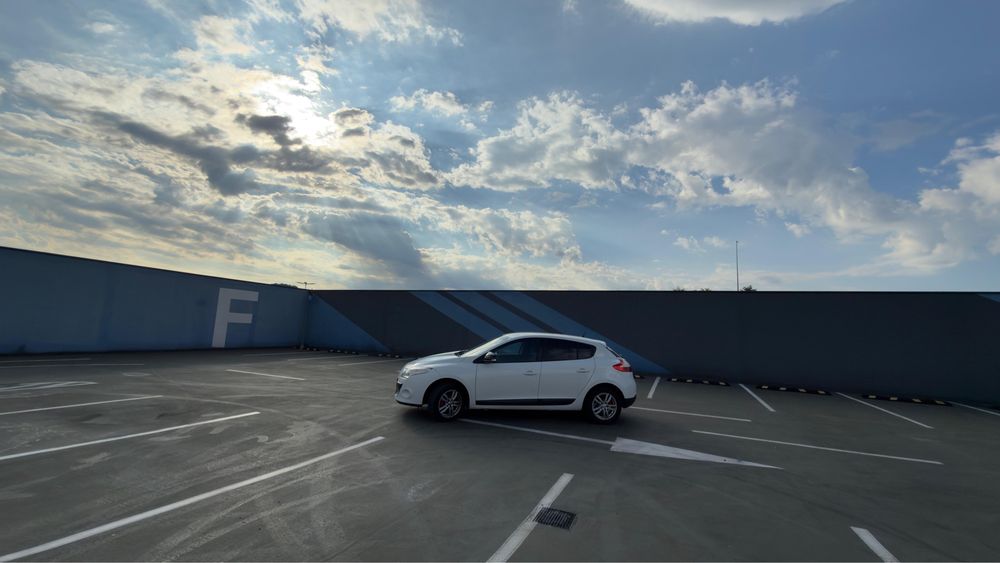 RENAULT Megane 2010 — imagine 2