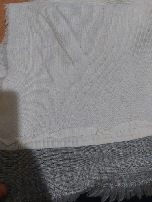 Set 2 cuverturi 150x240 cm și 260
~260 x310
