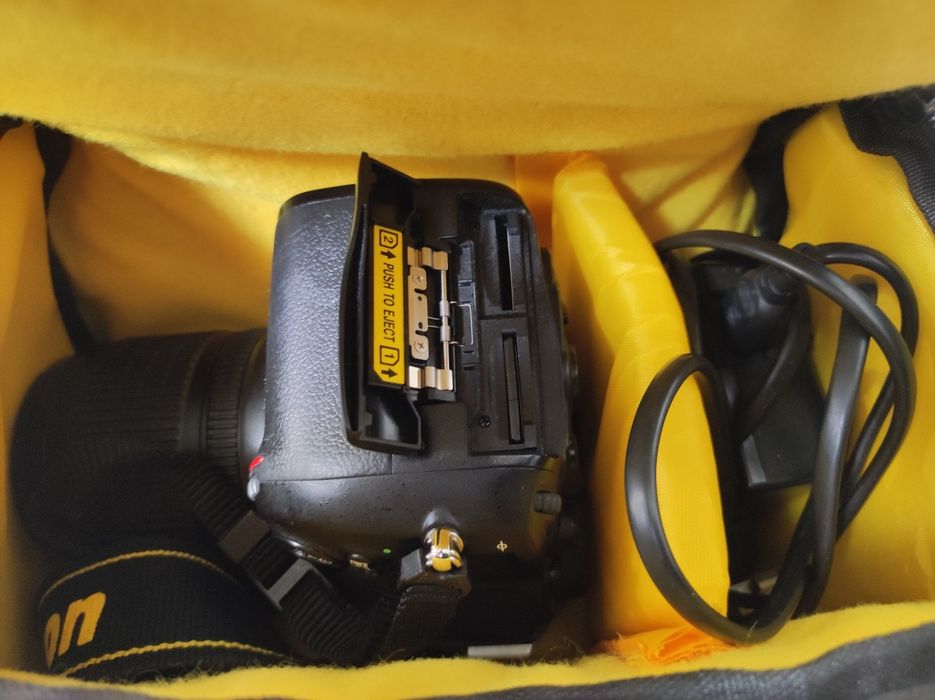 Продам фотоаппарат Nikon D7000