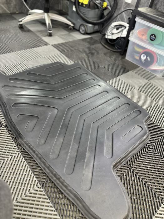 Стелка за багажник, за Toyota Yariss Cross - модел след 2020г