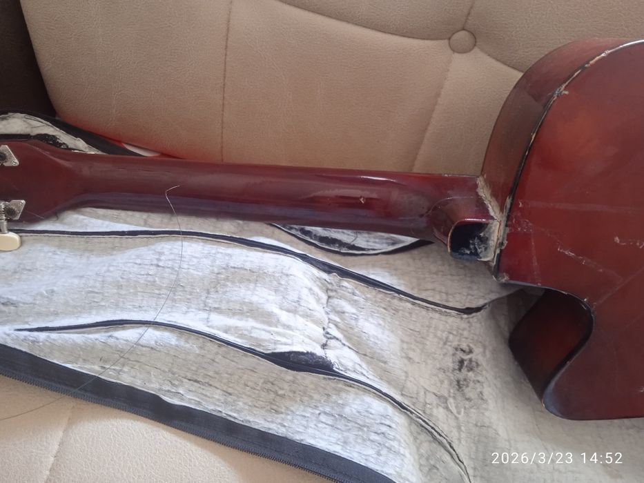 Akkustik gitara +chexol