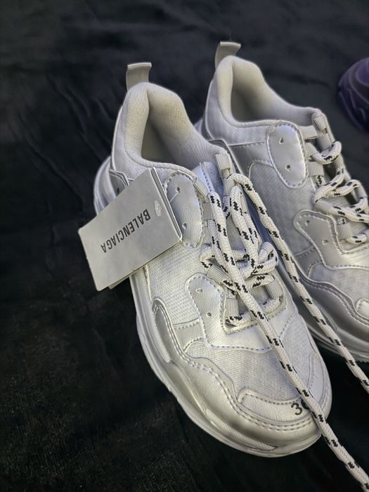 Баленсиага обувки