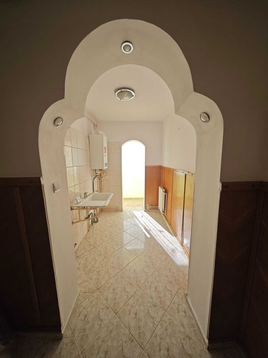 Ap. 2 camere de vânzare – călduros și luminos - pers. fizică