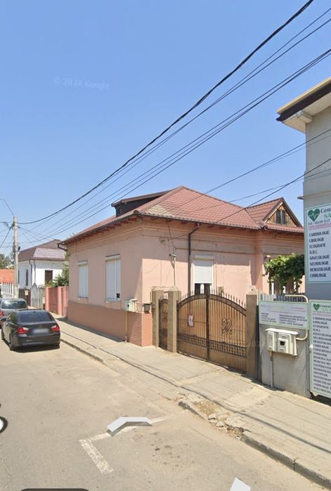 Casa spațiu comercial pe strada spitalului