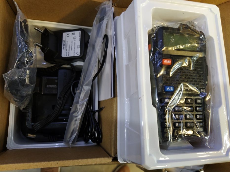 Мощна, двубандова, професионална радиостанция Baofeng UV-5R 8W, UV-6R,