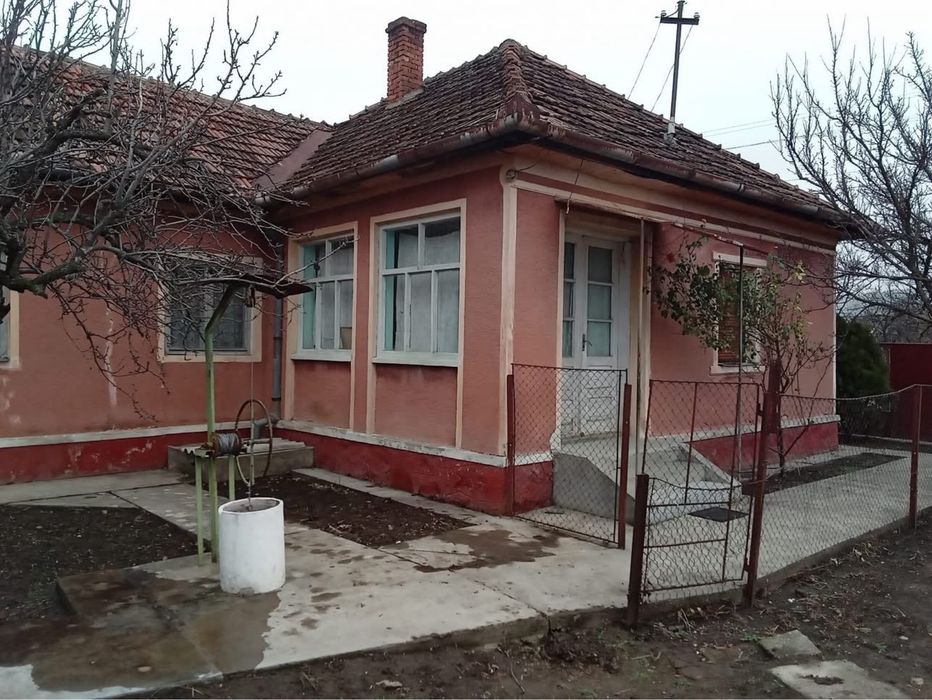 Casă cu grădină - 1432mp