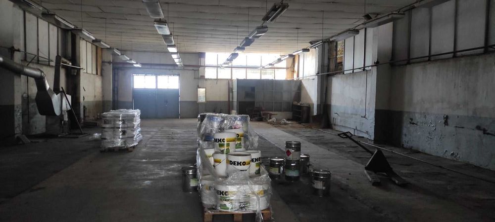 Продава се Промишлена сграда в Чирпан - 5000 кв.м за 100 €/кв.м - Снимка #3