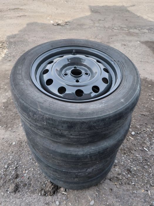 Диски с шинами комплект
