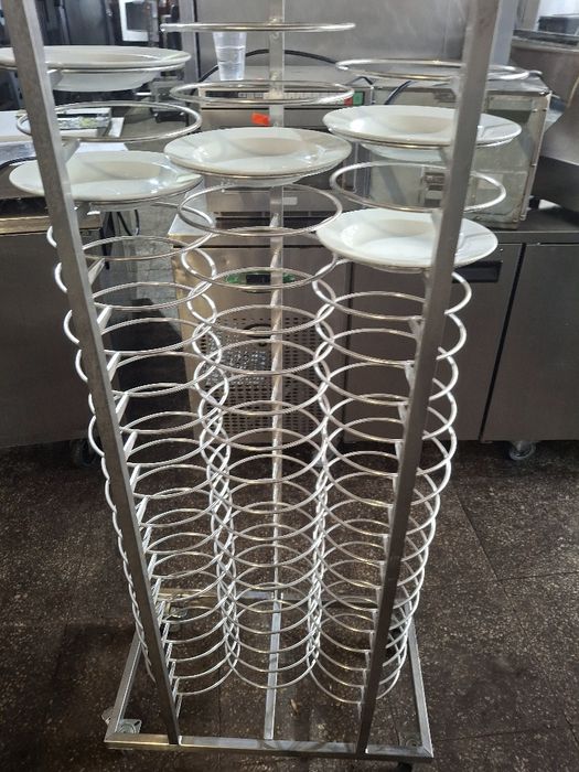 Количка за чинии/ тави за пица