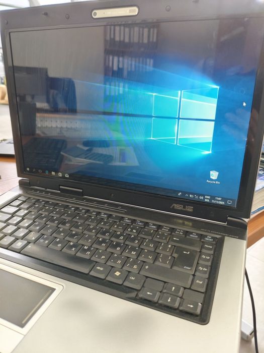 Лаптоп Asus PRO50G