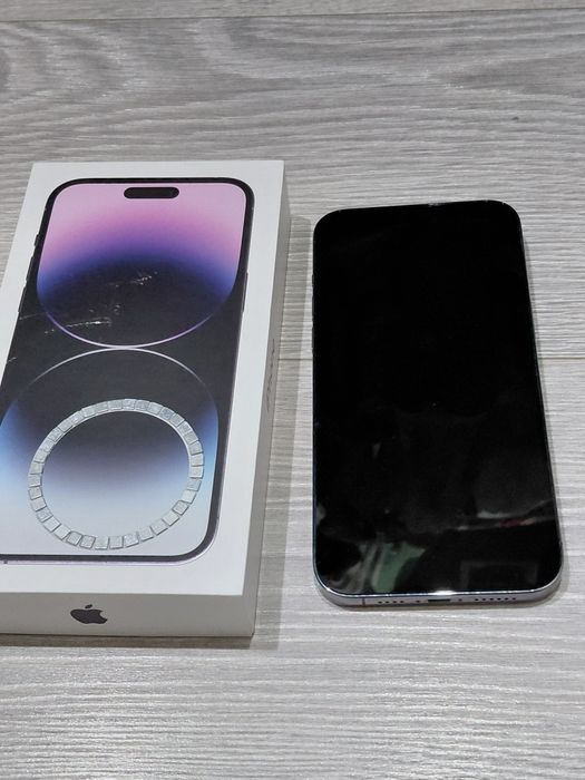 Продается айфон 14 про макс