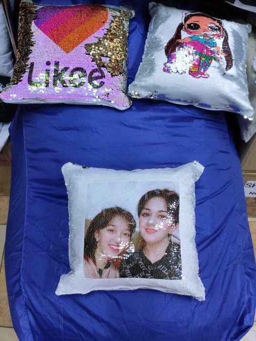 Подушка Хамелеон отличный подарок на память. Печатаем под заказ.