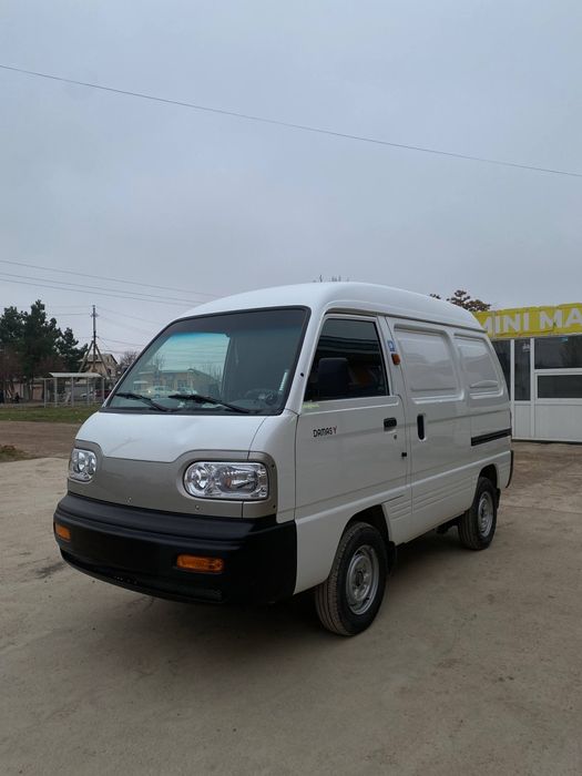 Damas 2 D11 Style (VAN)