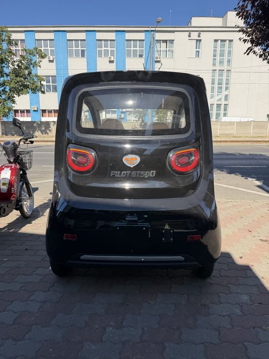 Masina electrica fara permis Ruris Pilot GT500