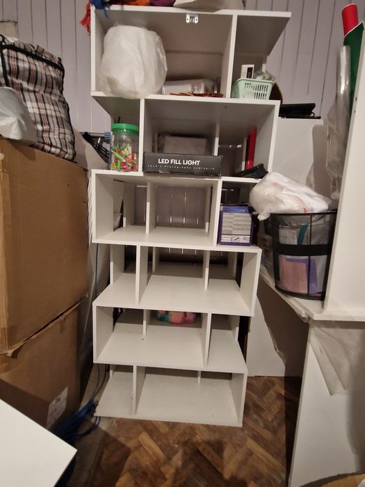 Продается стеллаж напольный, белый