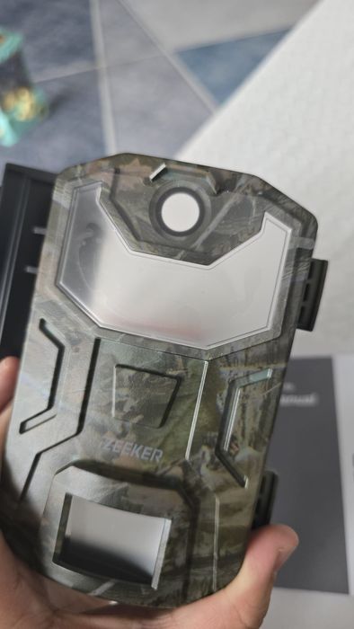 Cameră video Zeeker