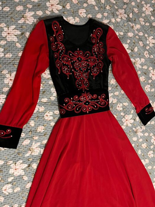 Продам казахский костюм