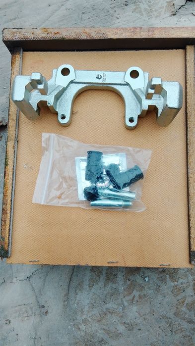 Ниви части за Ауди А6ц5