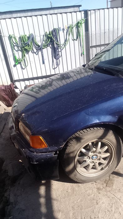Разбор БМВ е36 по запчастям есть все