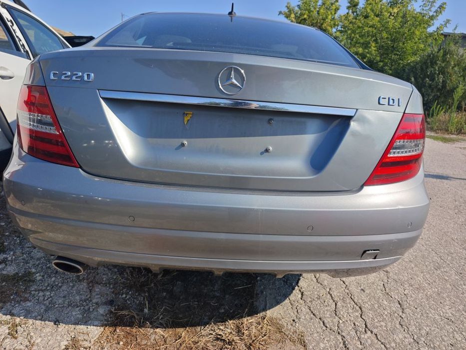 Кола На части Mercedes C204 C coupe 2 врати 651 ръчка 78 000 на километраж N761