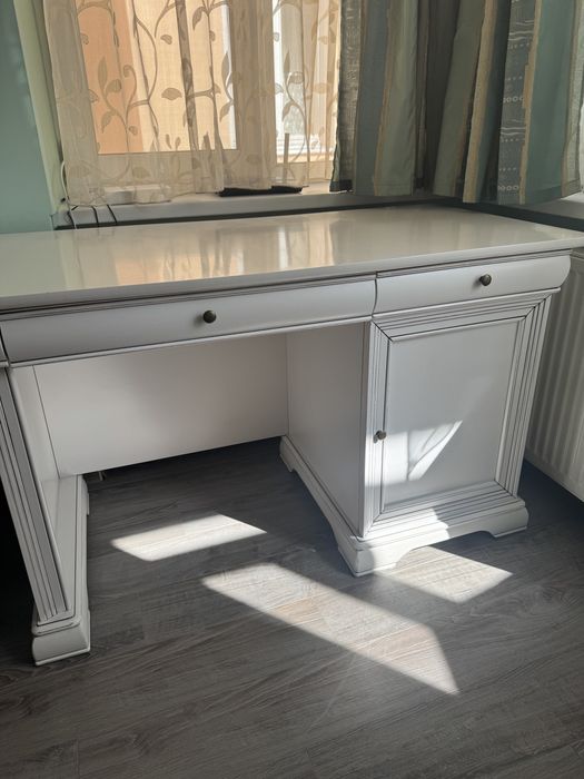 Birou Mobexpert,colectia Jazz