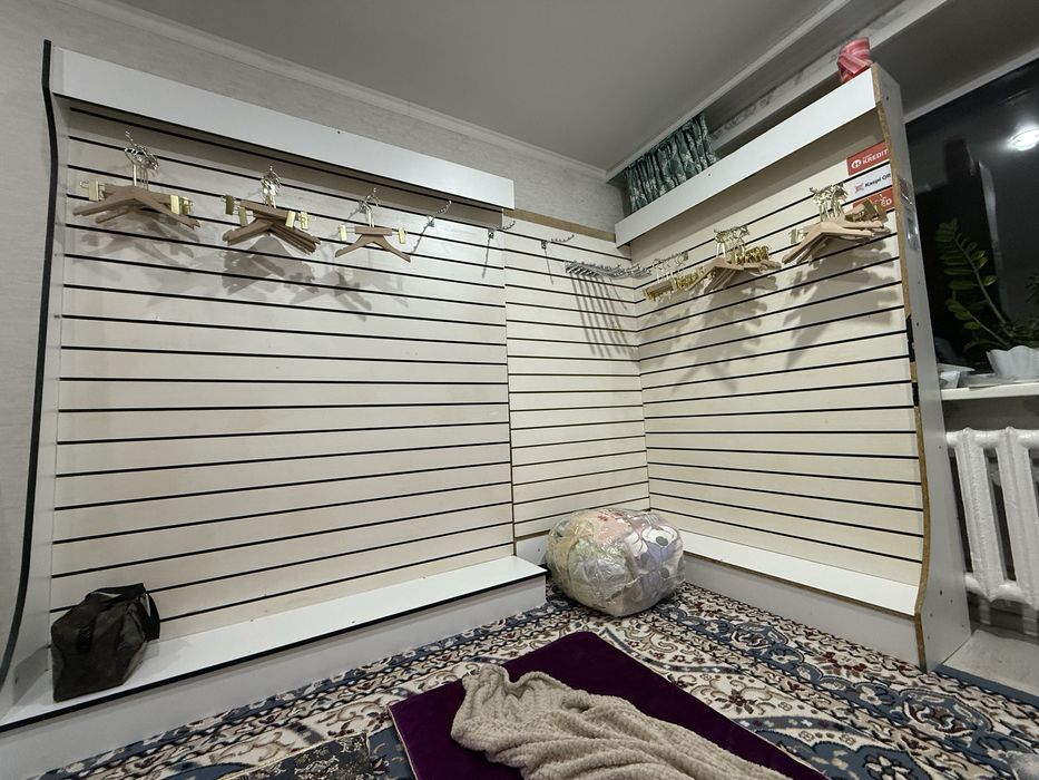 Панел, вешалка, кронштейн.