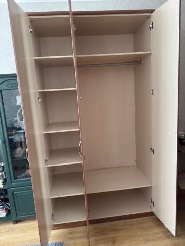 Шкаф с зеркалом в спальню