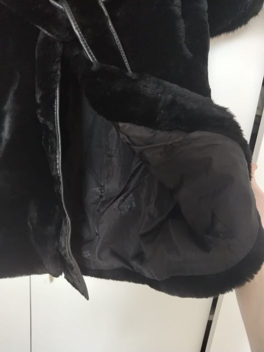 Шуба мутон и парка срочно продам!