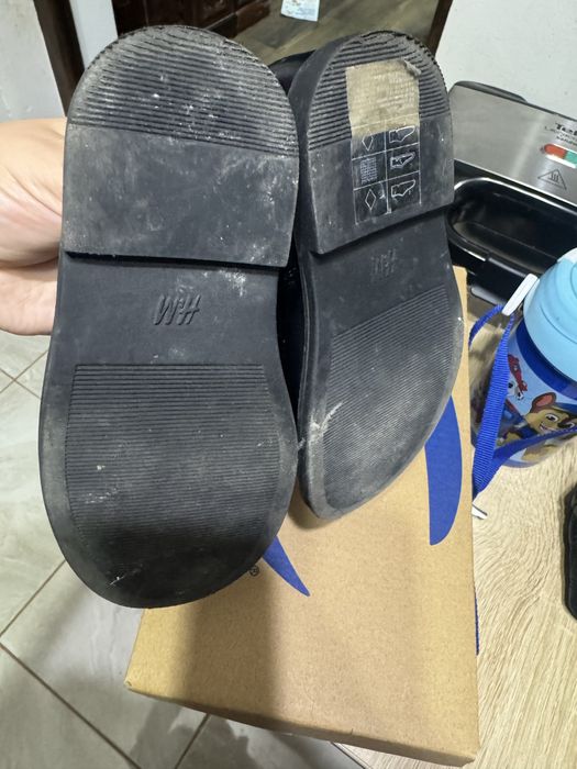 Pantofi H&M baietei