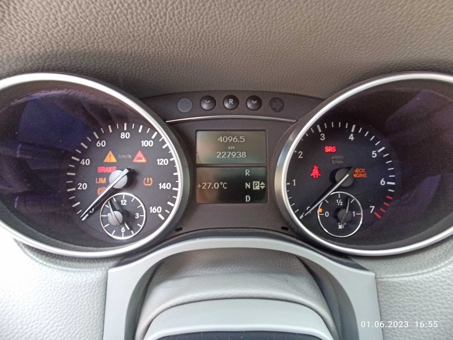 Продам семейный Mercedes-Benz GL 450.