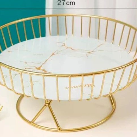 Посуда.  Тортница Фруктовница