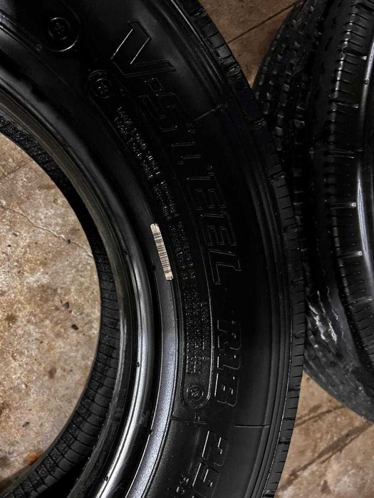 Bridgestone V-steel 215/75/17.5