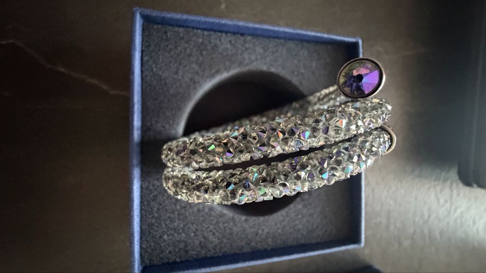 Луксозна дамска гривна Swarovski
